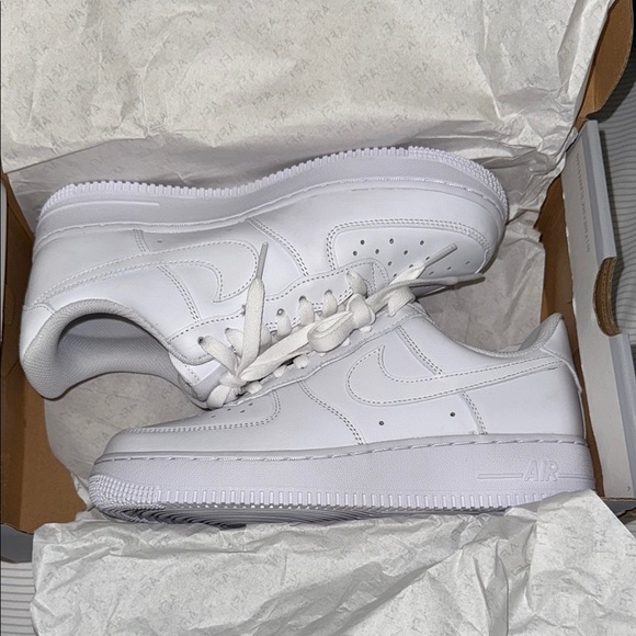 Brand New Air Force 1’s low - Picture 1 of 3